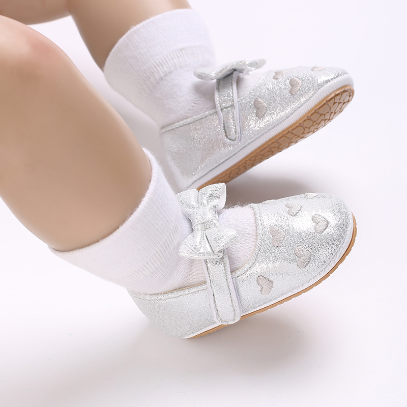 Title 16, Prinzessinnen-Babyschuhe mit weicher Gummisohle...