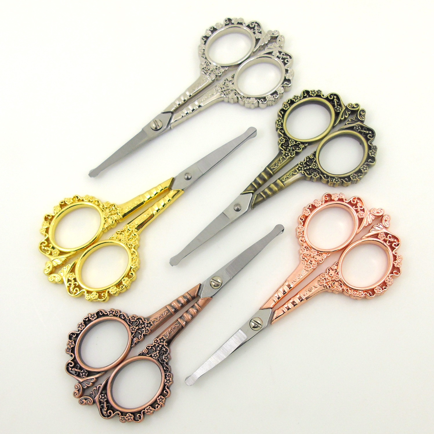 Title 2, Plum Blossom Hollow Court Plum Vintage Scissors