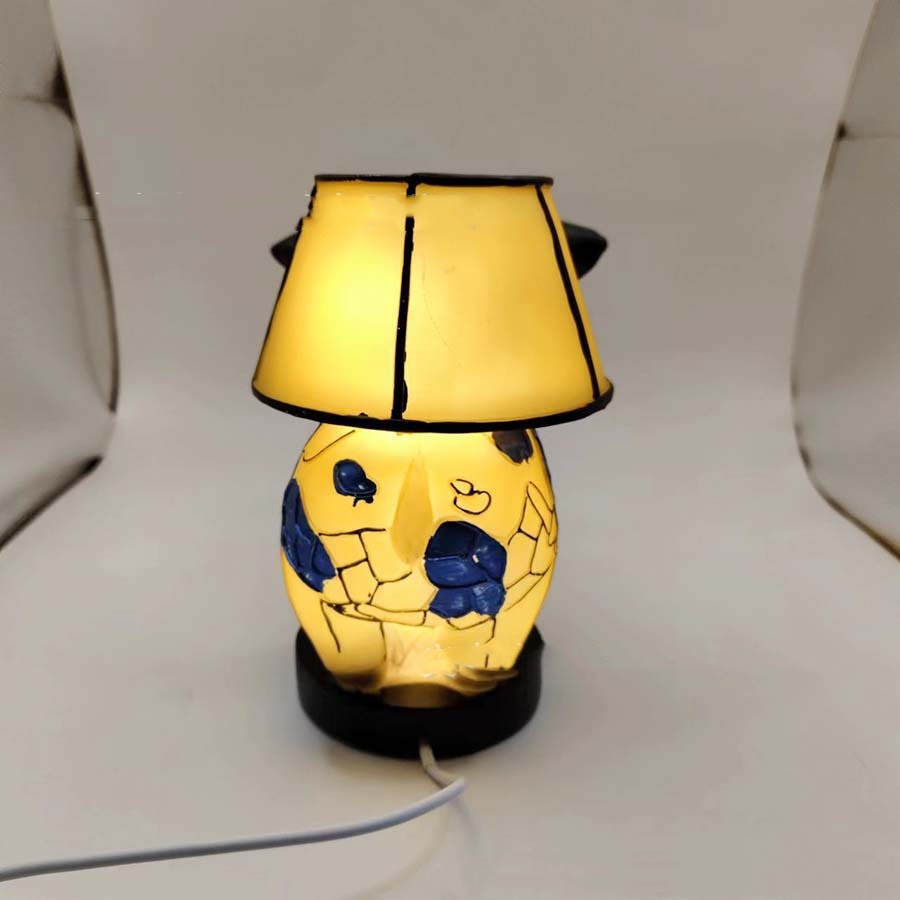 Title 12, Schöne Kuh Tischlampe Nachttischlampe mit USB f...