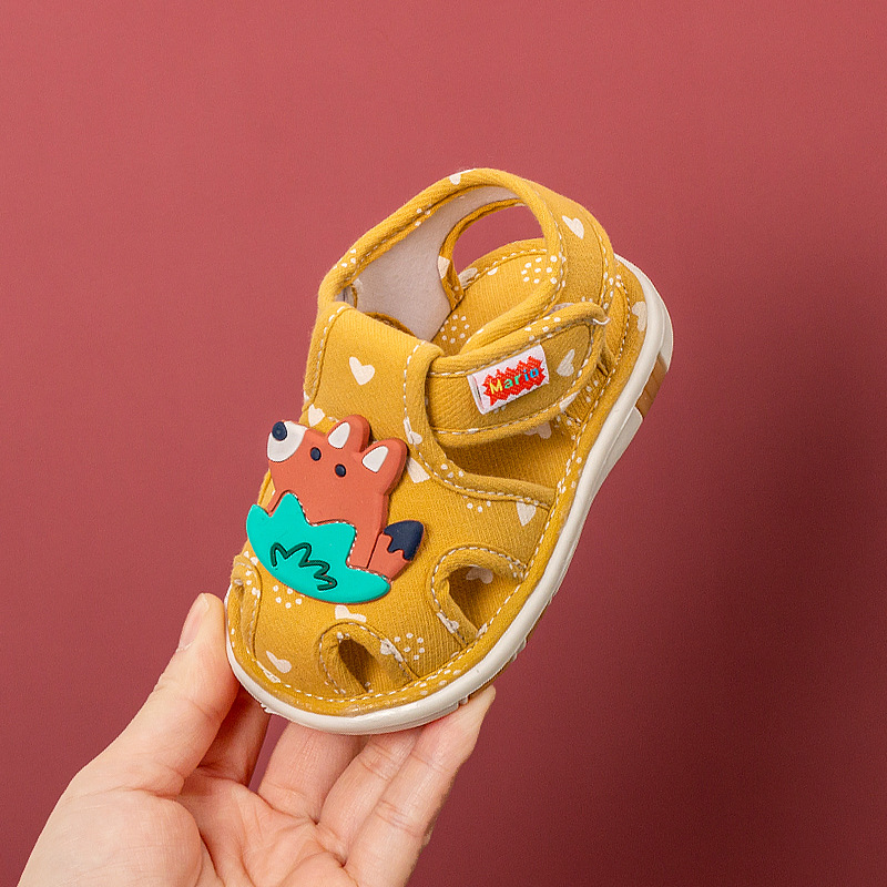 Title 5, Modieuze babyschoenen en peuterschoenen met per...