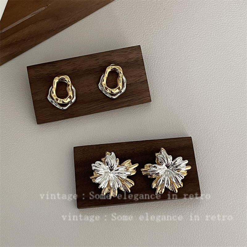 Title 5, Irregular Contrast Color Metal Geometry Flower ...