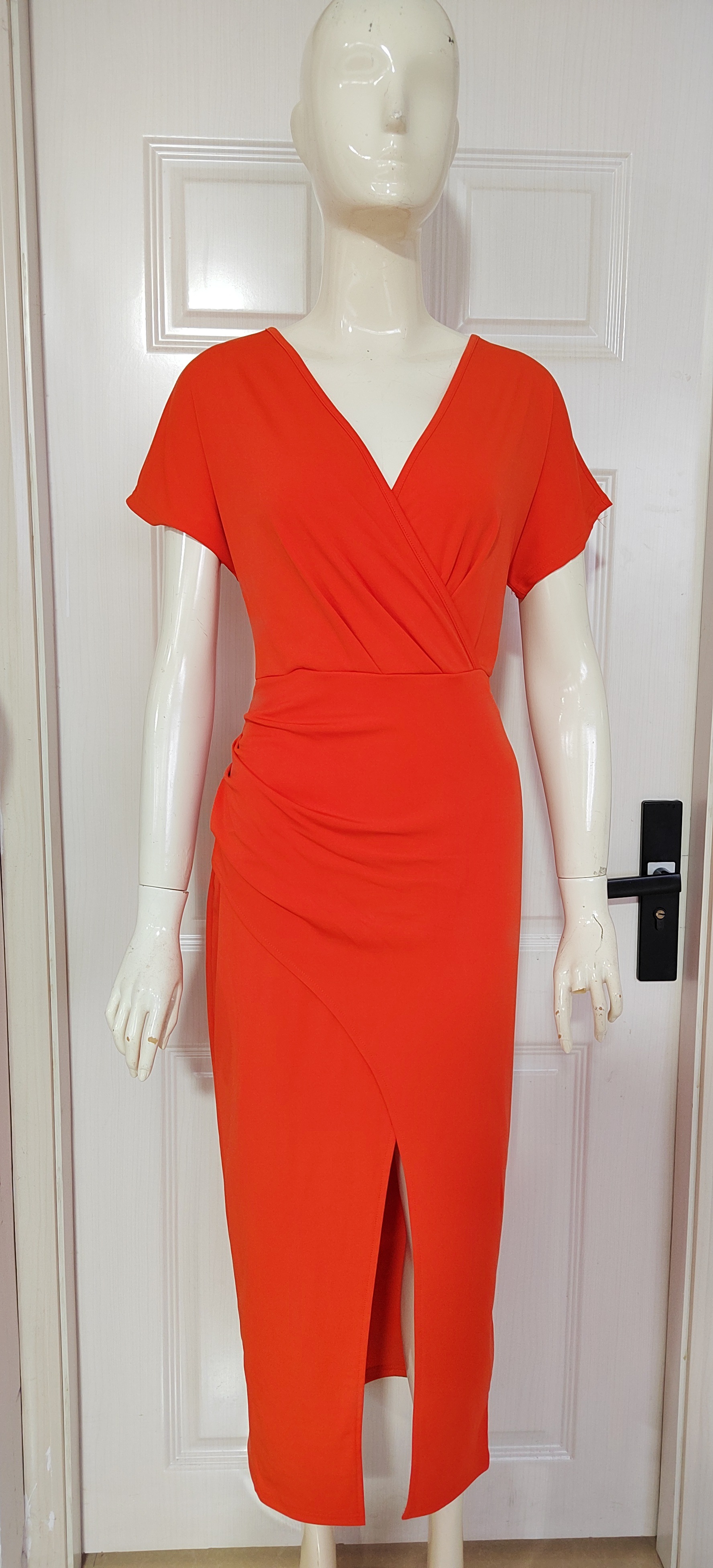 Black split V-neck bodycon dress – slim fit short sleeve slit dress women's sexy style