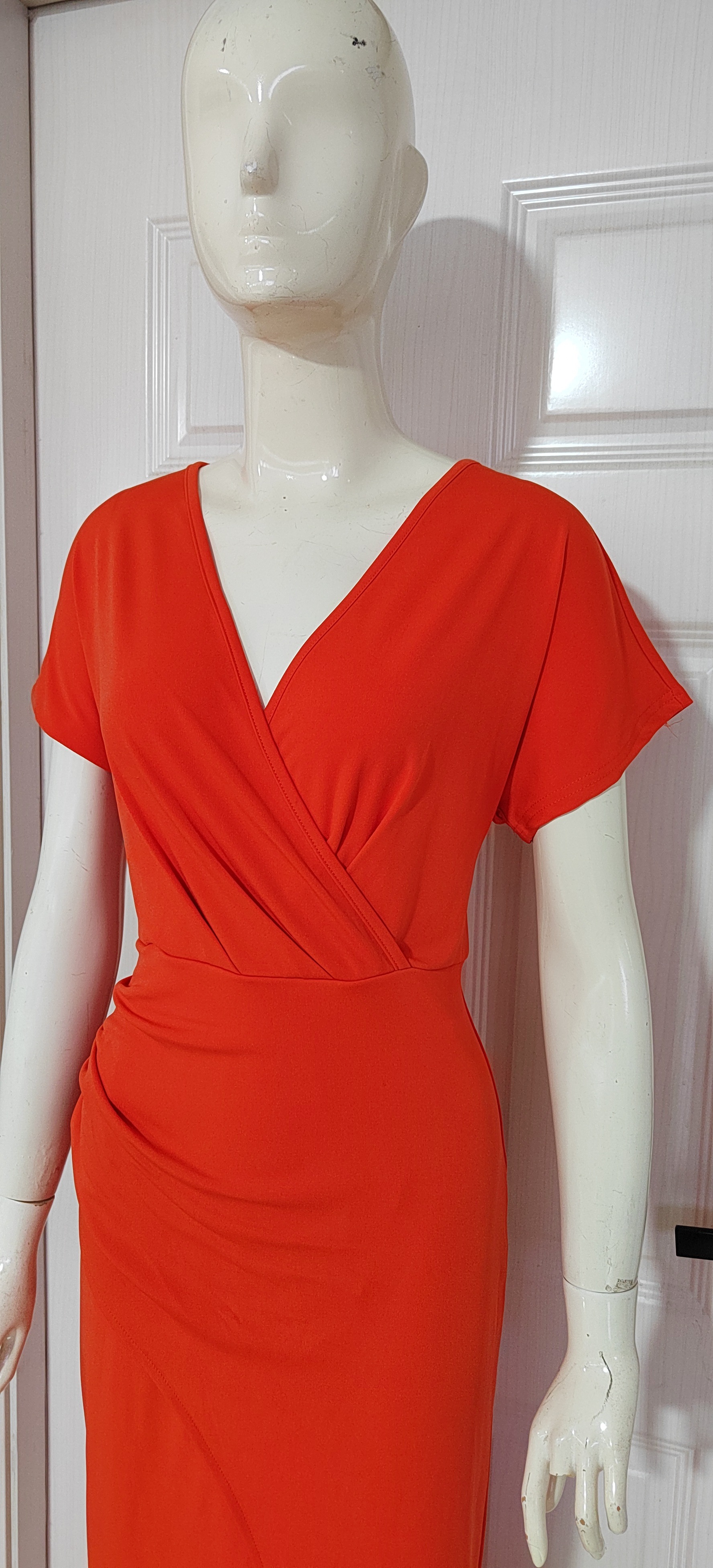 Split V-neck bodycon dress detail shot – slim fit short sleeve slit dress women's sexy style