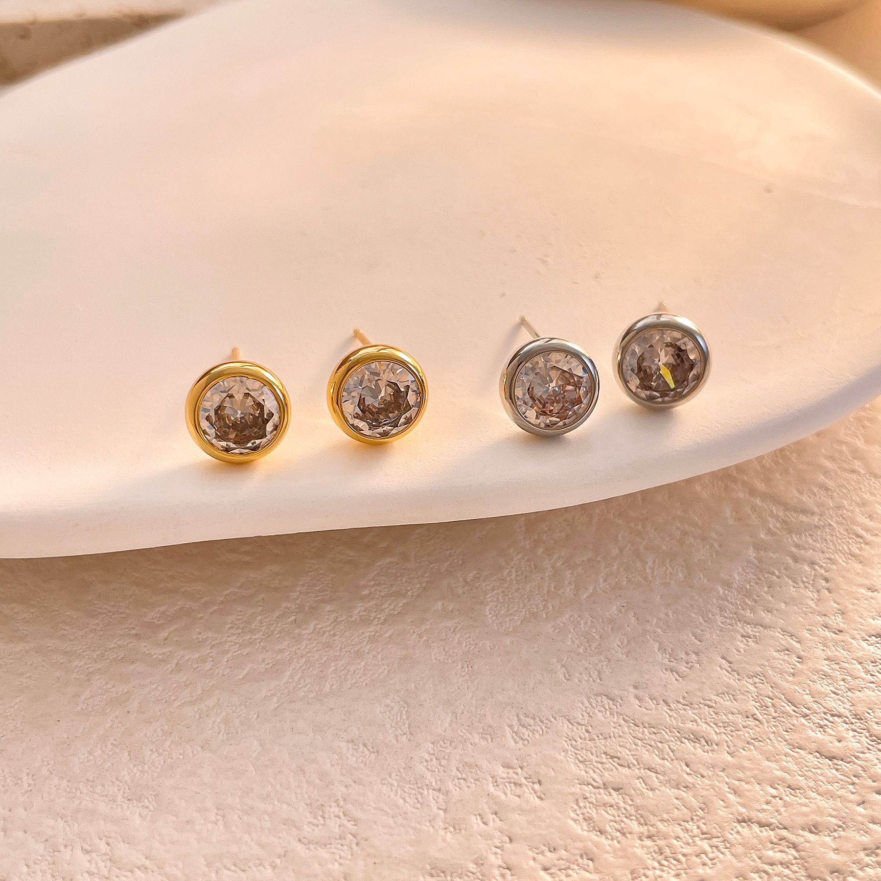 Title 2, Fashion Simple Refined Zircon Stud Earrings