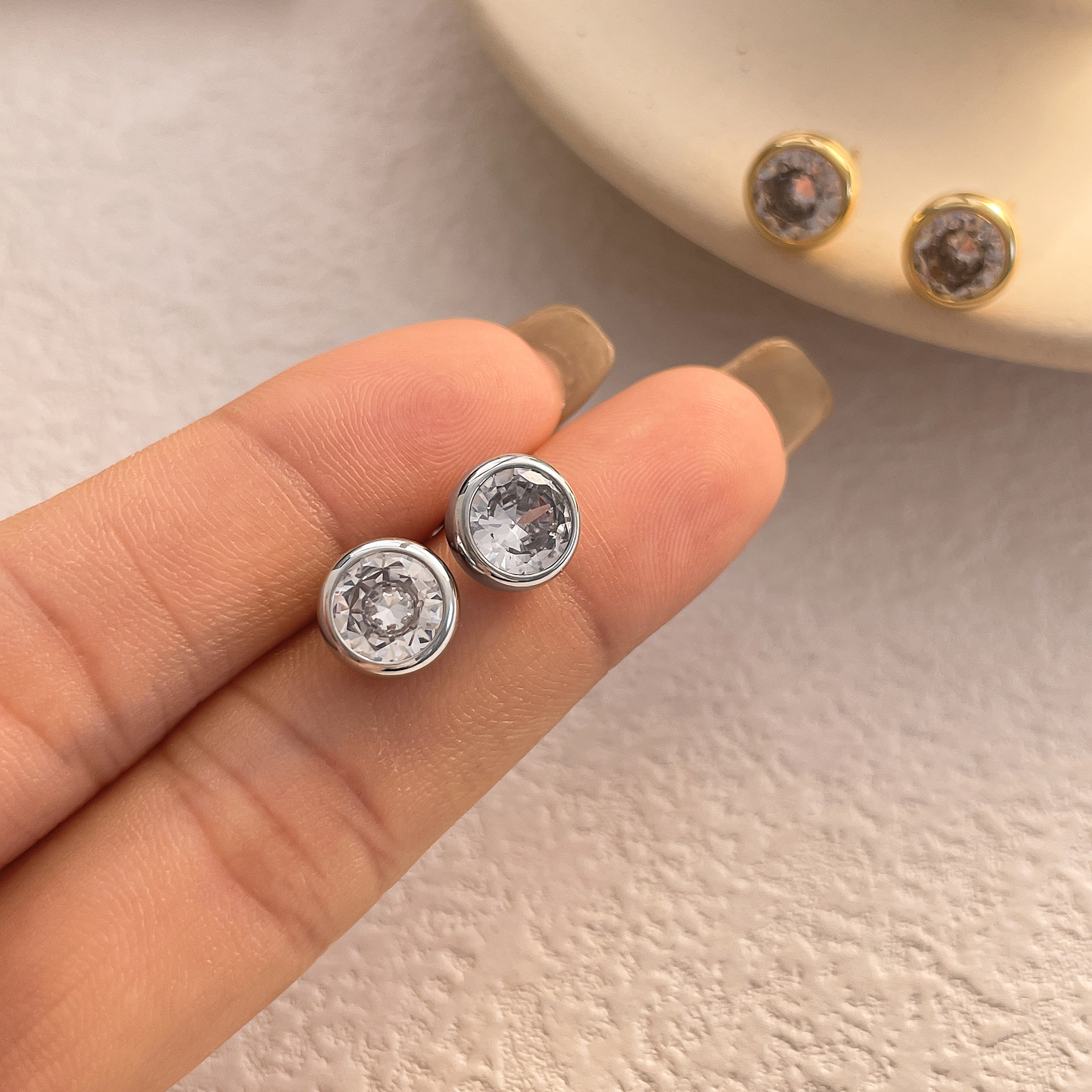 Title 3, Fashion Simple Refined Zircon Stud Earrings