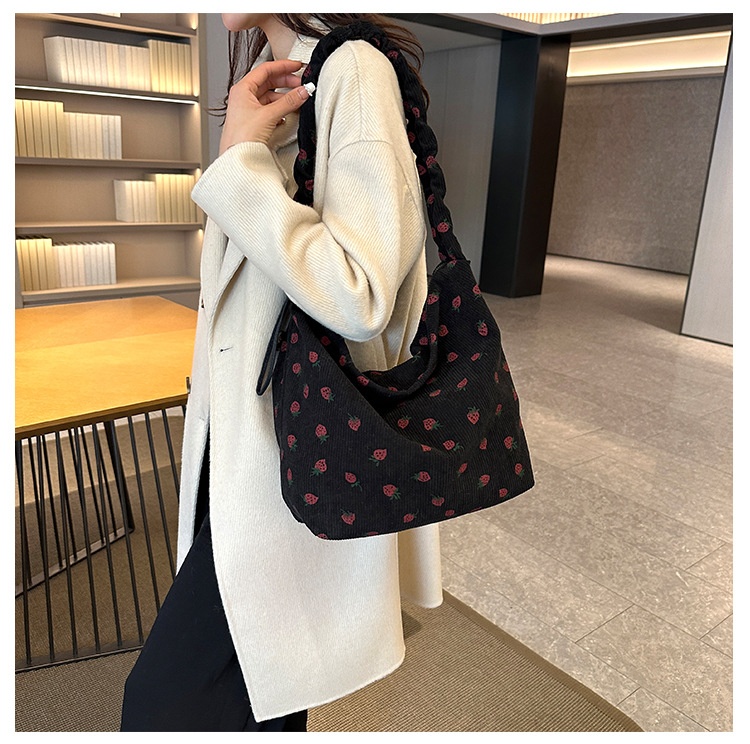 Strawberry Shoulder Bag