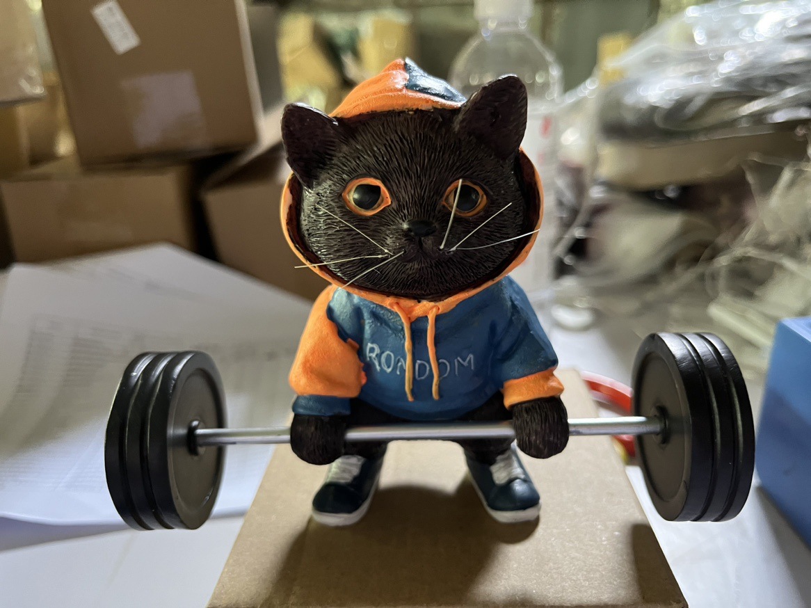 Title 1, Cute Fitness Cat Sculptured Ornaments