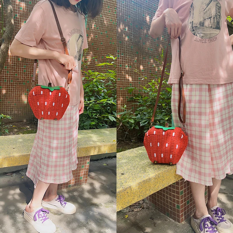 Cute Rattan Strawberry Woven Purse