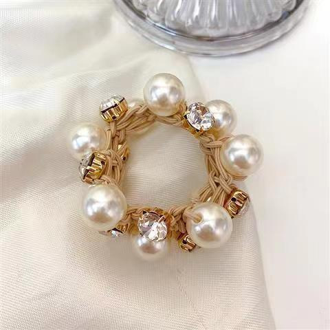 Title 8, Elegant Pearl Hair Ring Horsetail Headwear