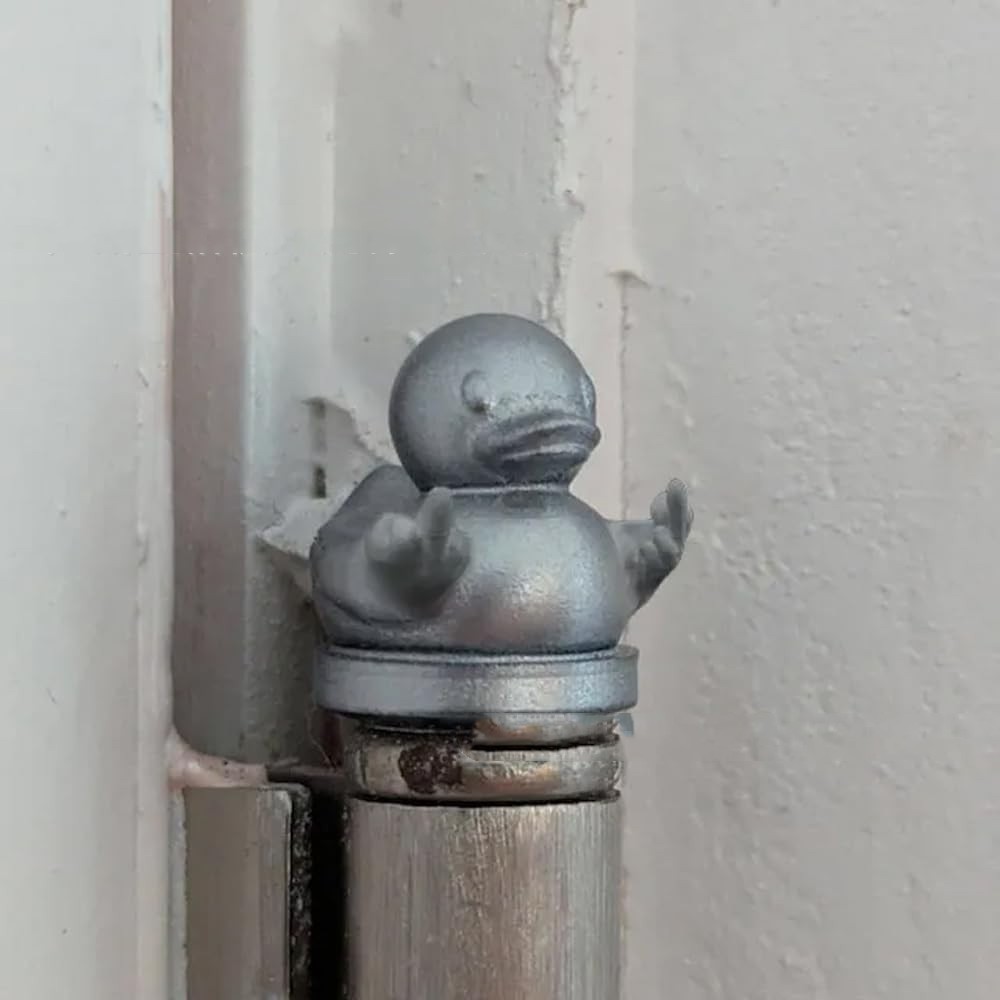 Title 4, Middle Finger Duck Hinge Head Home Decoration