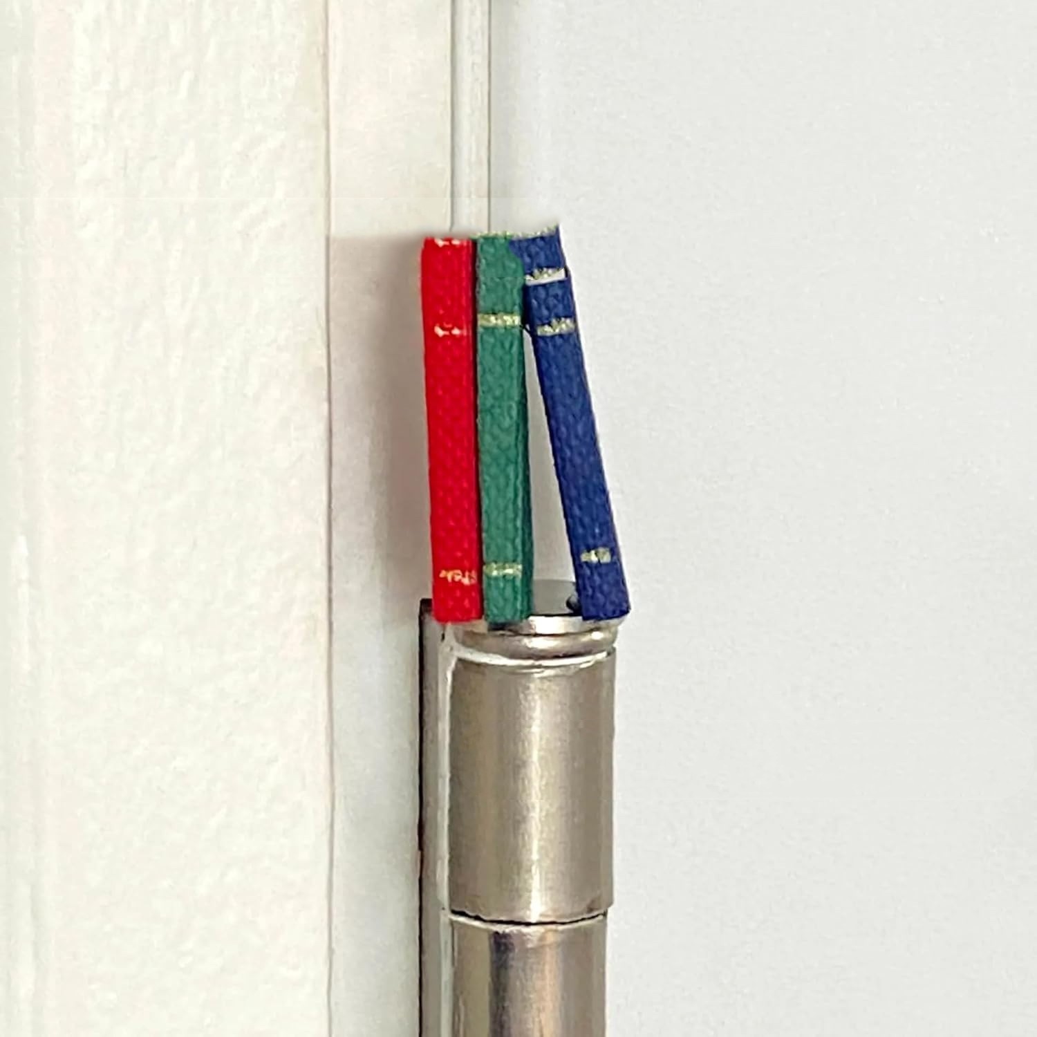 Title 5, Domestic Ornaments Door Magnetic Suction