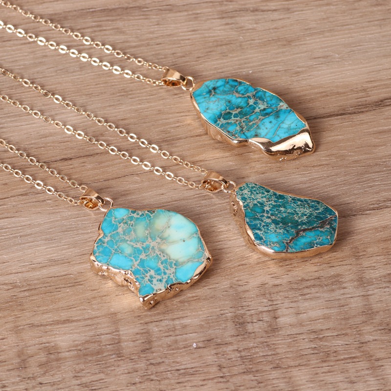 Personalized Necklace With Emperor Pine Pendant