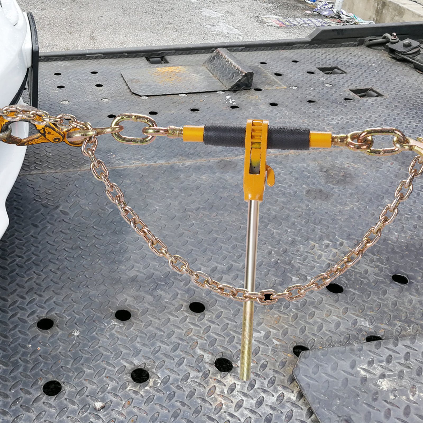 Vevor ratchet mechanism detail on 5/16-3/8 G80 chain binder showing incremental tensioning for flatbed cargo