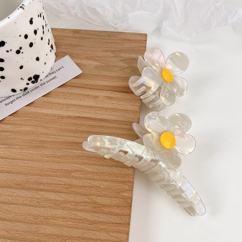 Funny Cute Face Value Personality Yellow Flower Large Grab Clip