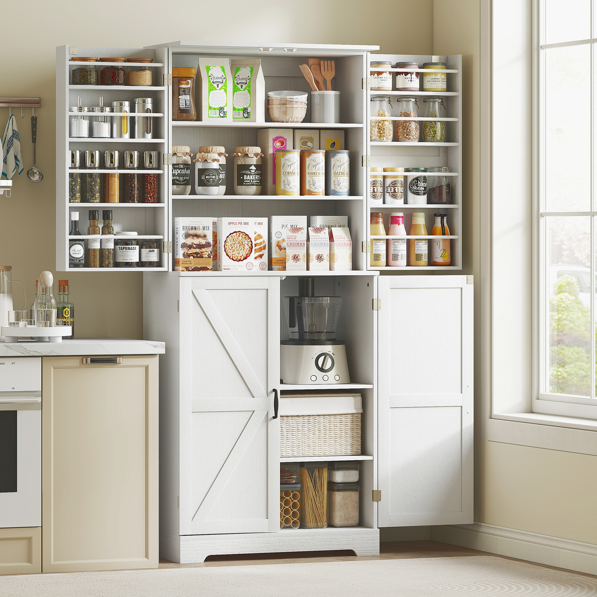 Farmhouse Kitchen Pantry