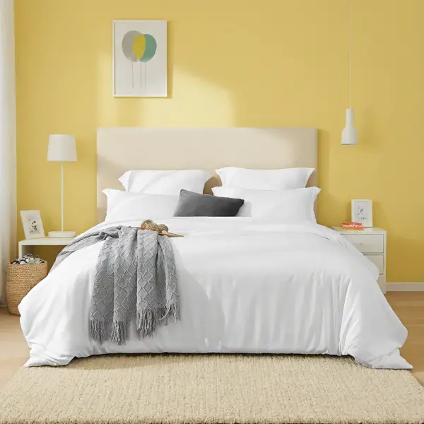 White & Pink Oversized Duvet Cover Set 3-piece Set Includes 1 Duvet Cover & 2 Pillowcases. Made Of Premium Breathable Polyester Fiber, Suitable For Both Genders