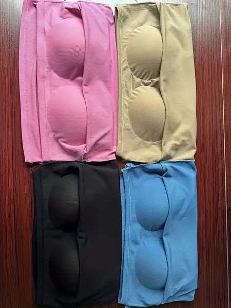 Ladies' Vest With Threaded Wide Shoulders, Comfortable And Seamless, With Built-in Chest Pads, Suitable For Wearing As An Inner Layer Or Outer Layer, And A Beautiful Back Design,