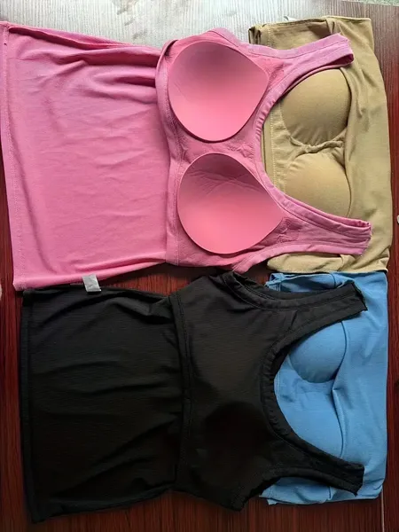Ladies' Vest With Threaded Wide Shoulders, Comfortable And Seamless, With Built-in Chest Pads, Suitable For Wearing As An Inner Layer Or Outer Layer, And A Beautiful Back Design,