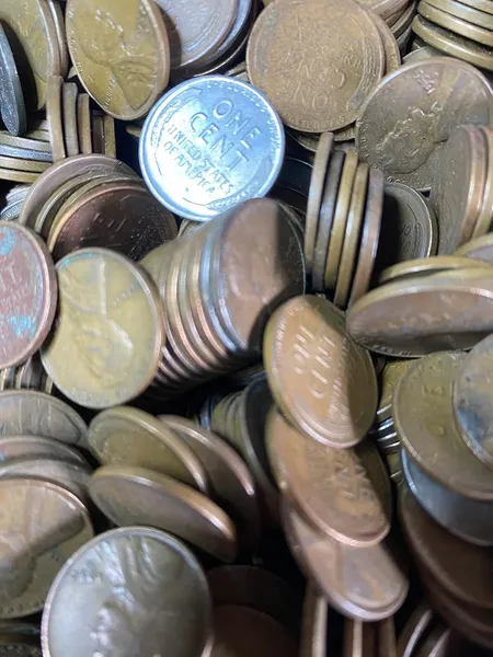 1-LB Wheat Cent Coins – Pennies – Who Knows What You Might Find