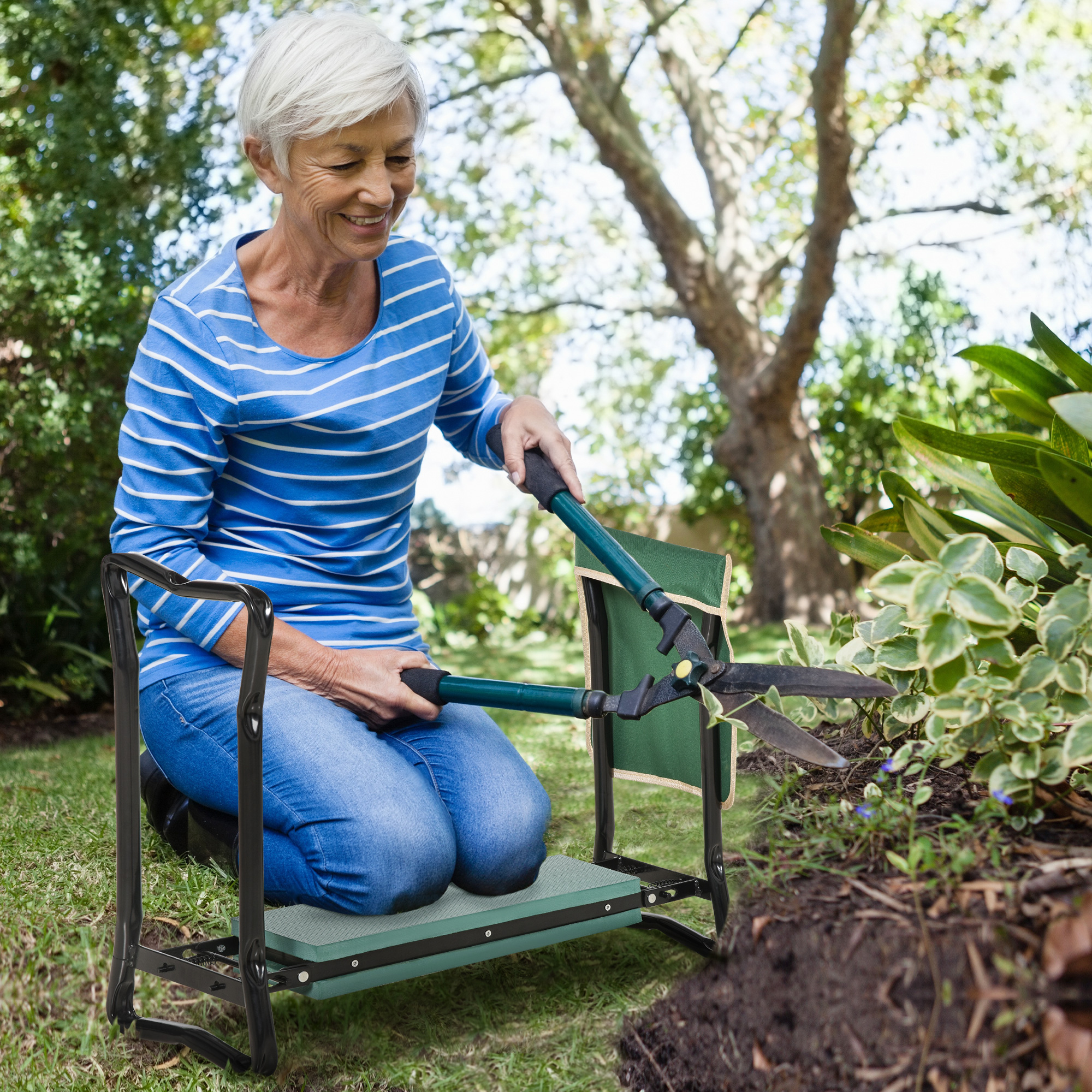Steel frame padded garden kneeler, with tool bag - green
