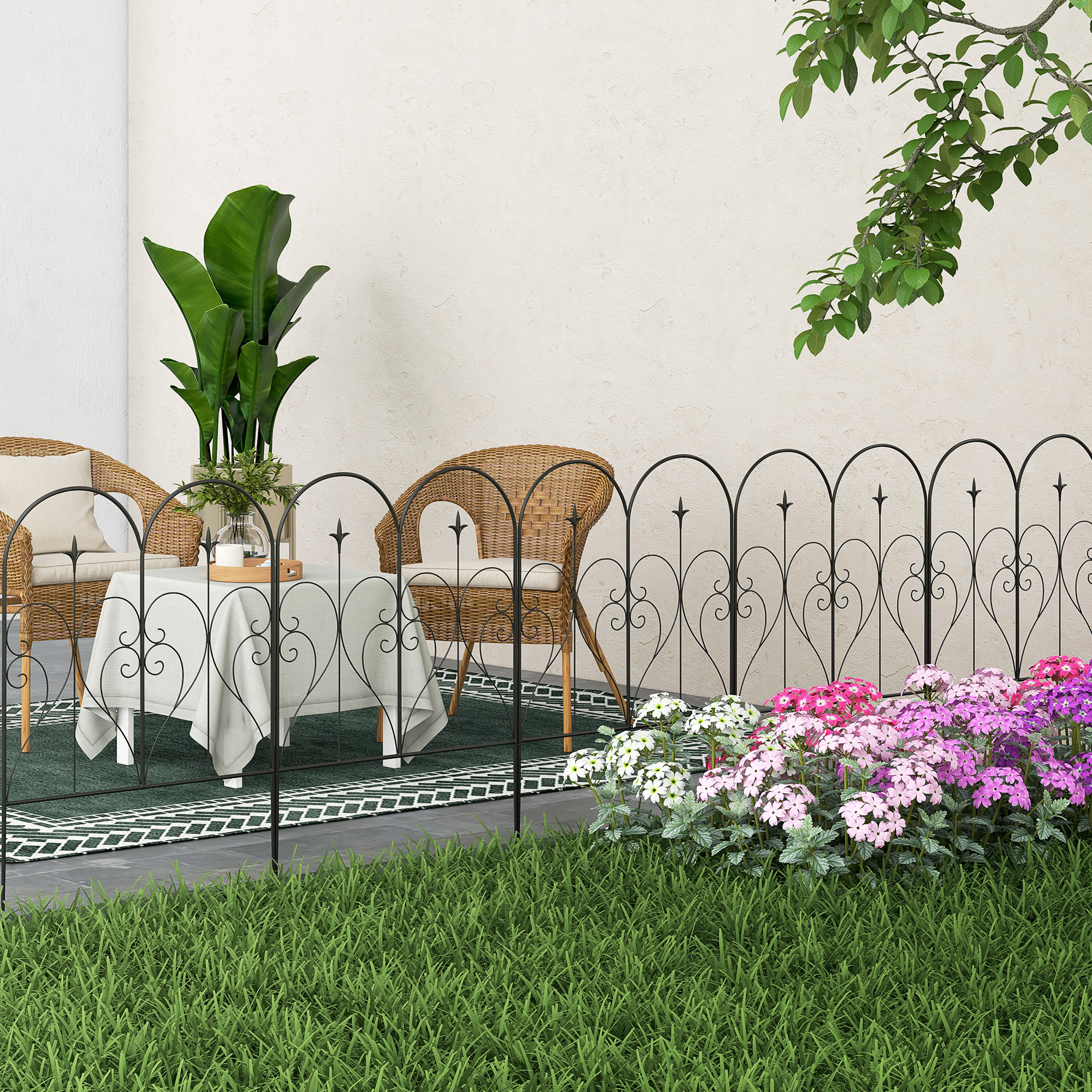 Set Of Five Decorative Heart Metal Fence Panels - Black