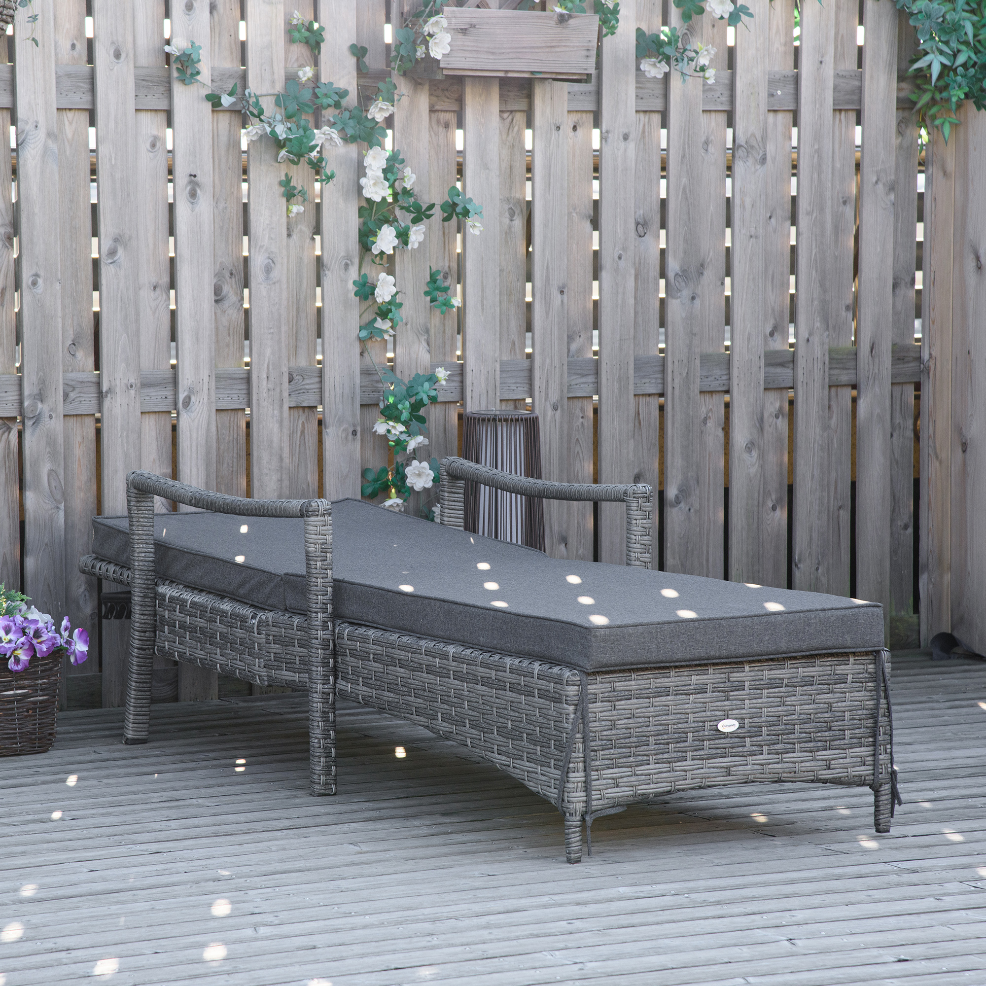 Wicker Chaise Lounge, 4 Position Adjustable Backrest and Cushions Outdoor Lounge Chair PE Rattan Sun Lounger for Poolside, Balcony or Garden, Dark Grey