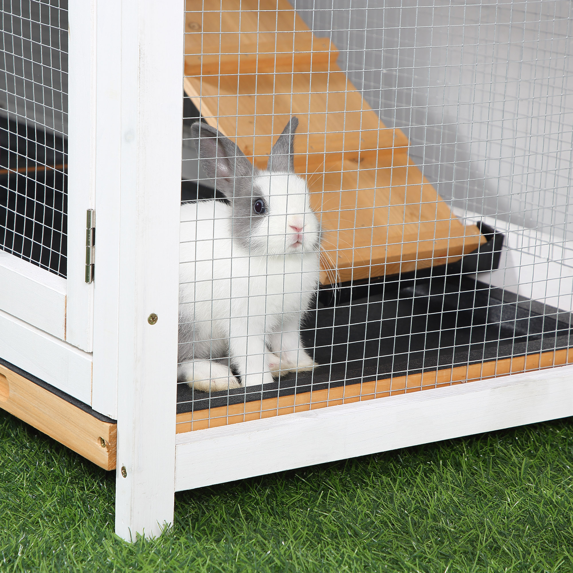  62" Rabbit Hutch, Wooden Bunny Hutch, Guinea Pig Cage, Small Animal Enclosure with Run Area, Removable Tray, Asphalt Roof, Lockable Doors and Ramp, for Rabbits, Chickens, Ducks, Nature Wood