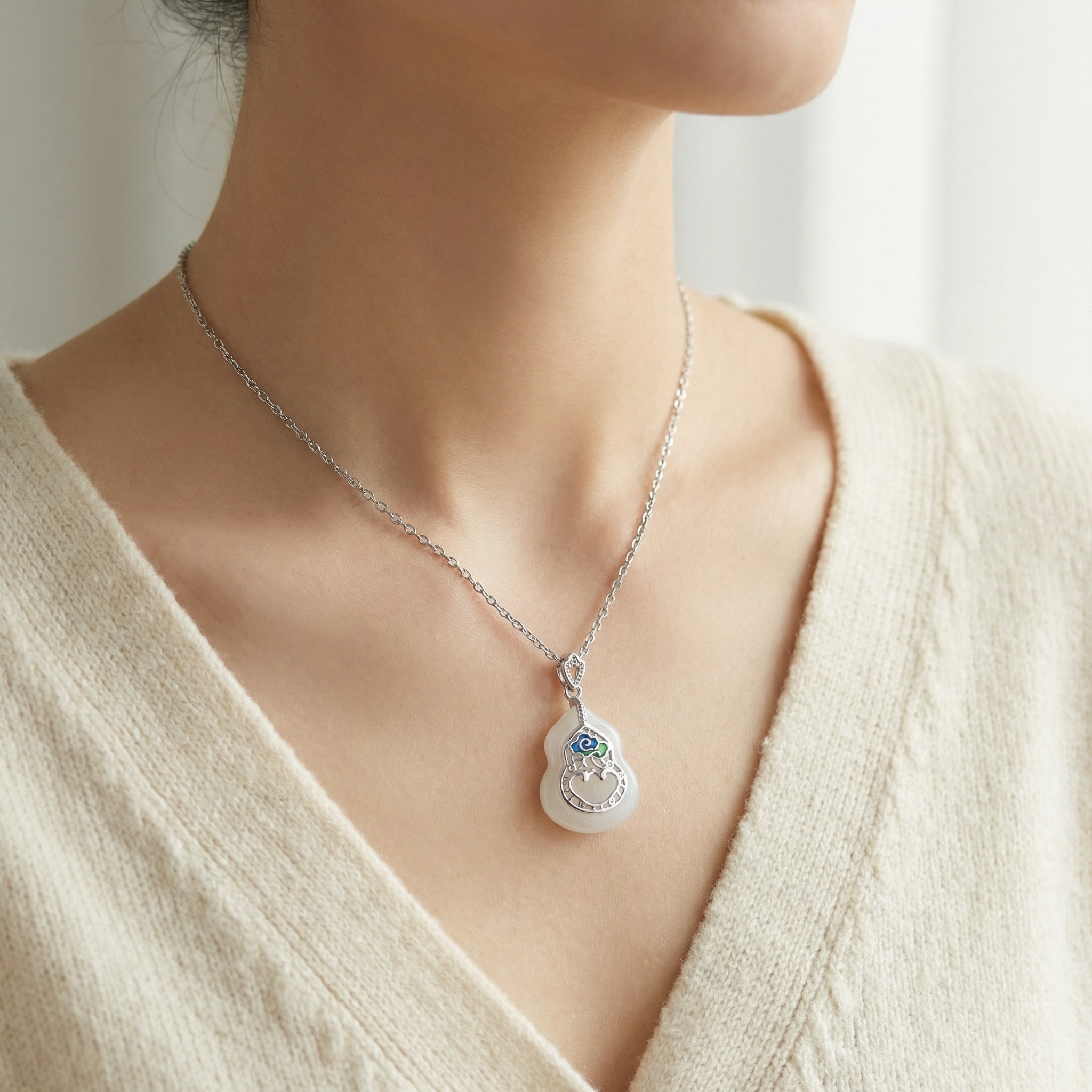 925 Sterling Silver Elegant Silver Gourd Pendant Necklace with White Jade and Enamel Inlay 