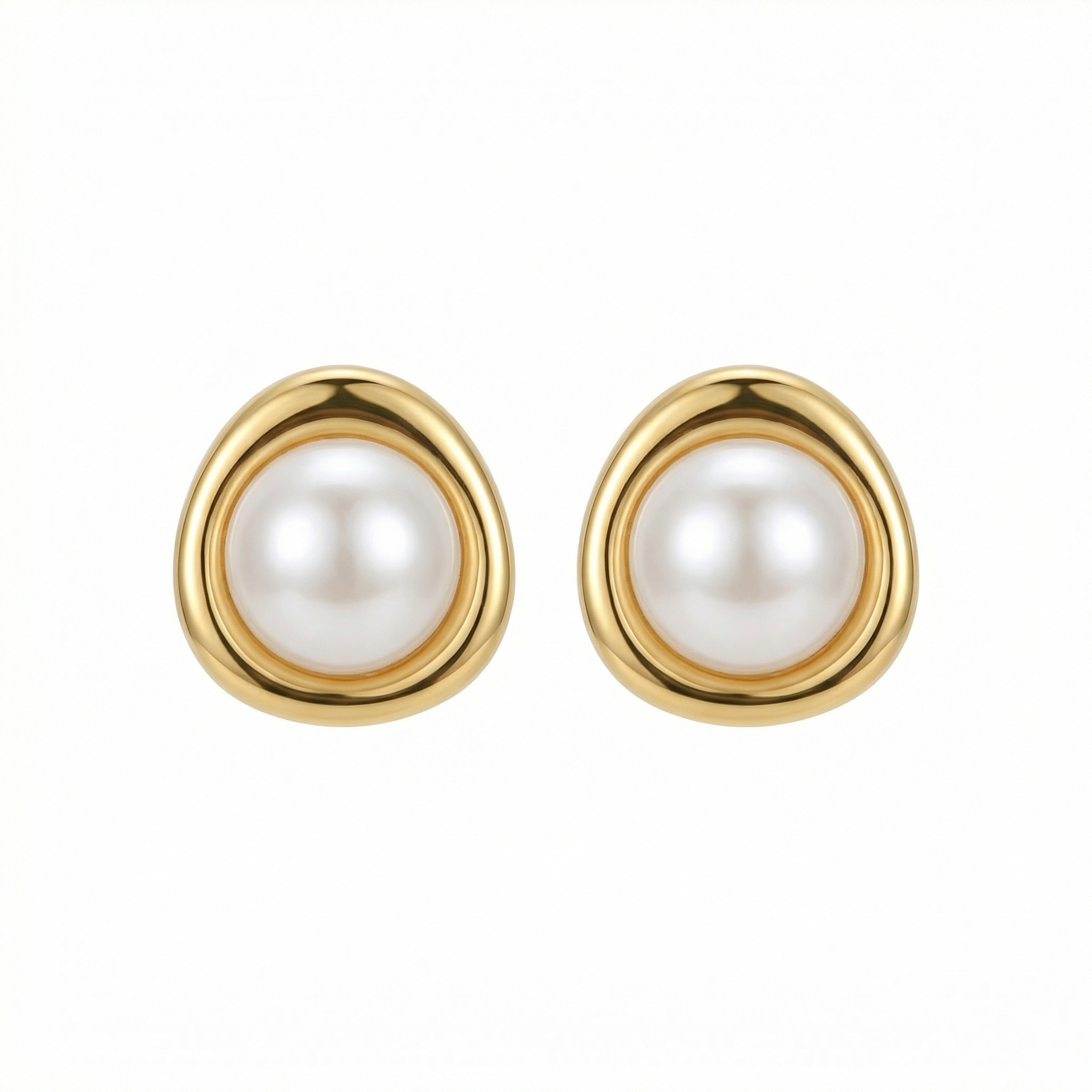 925 Sterling Silver Elegant White Pearl Studs in Sculptural Gilded Setting