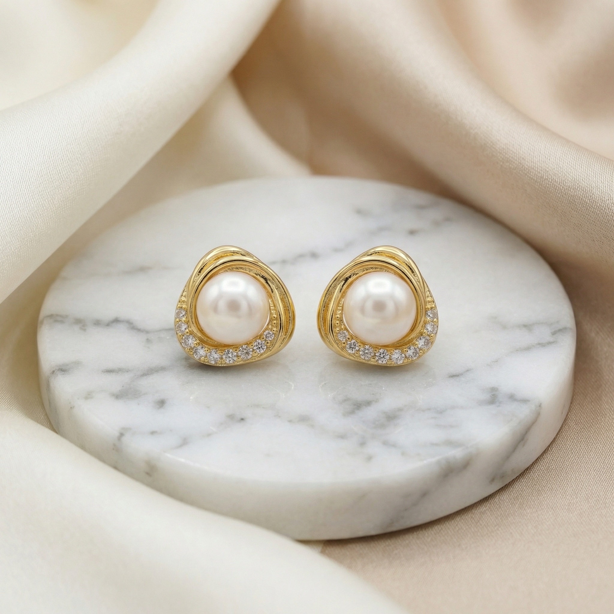 925 Sterling Silver Elegant Pearl Stud Earrings with Sparkling Accents in a Lustrous Polished Trillion Setting 