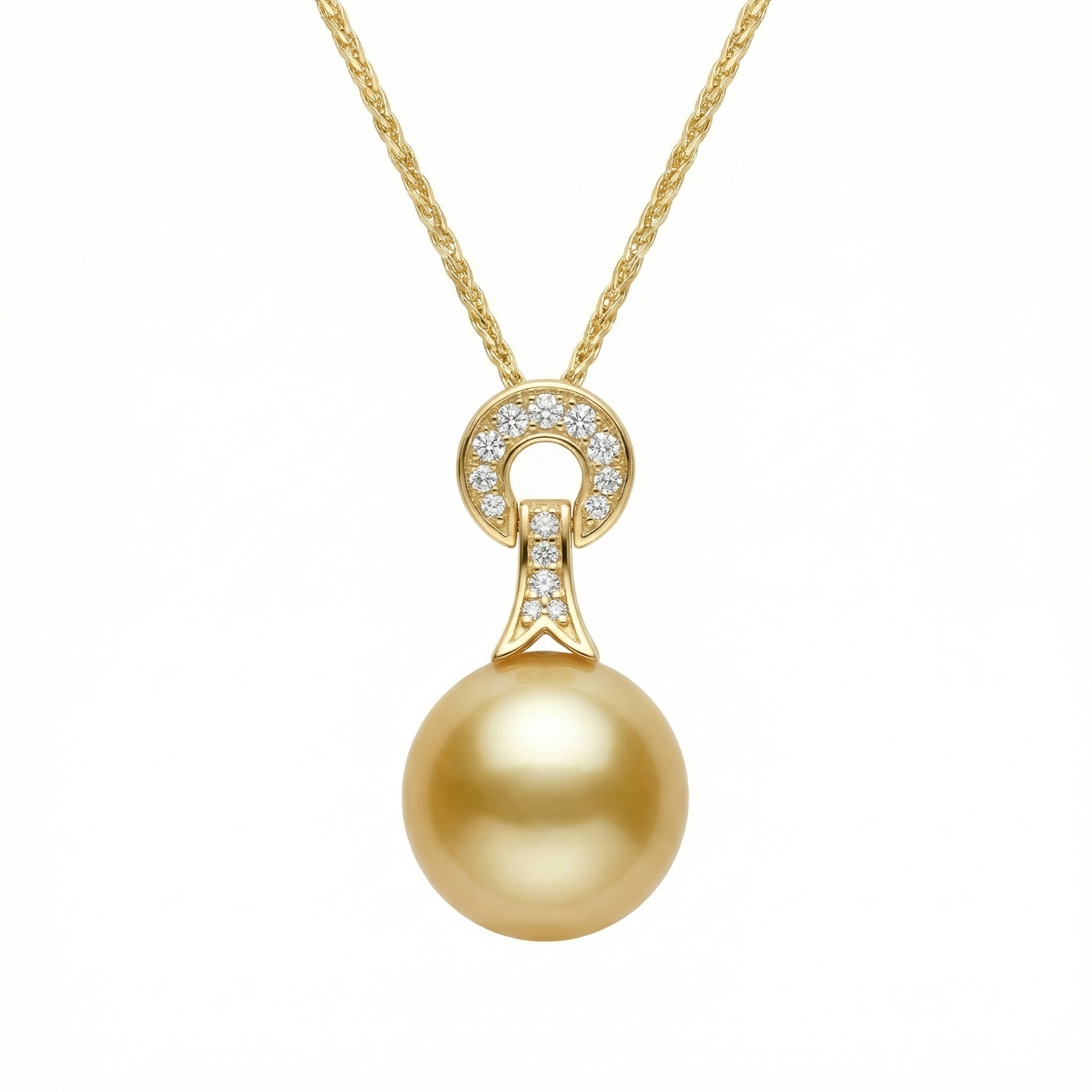 925 Sterling Silver Elegant South Sea Pearl Pendant with Shimmering Diamond Accents on a Radiant Chain 