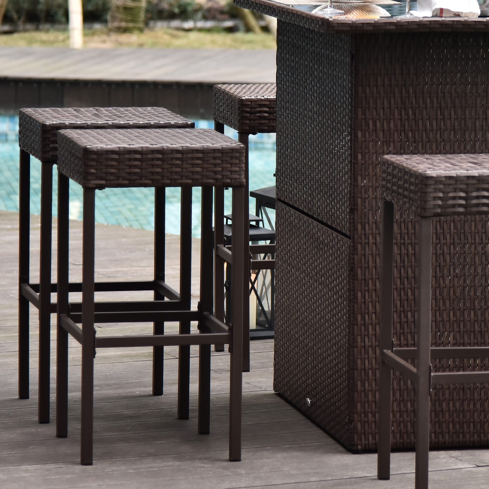  5 Piece Wicker Outdoor Bar Set, High Top Outdoor Table and Chairs, Bar Height Patio Set with Glass Table Top 2 Tier Storage Shelf and 4 Bar Stools for Garden, Poolside, Dark Brown