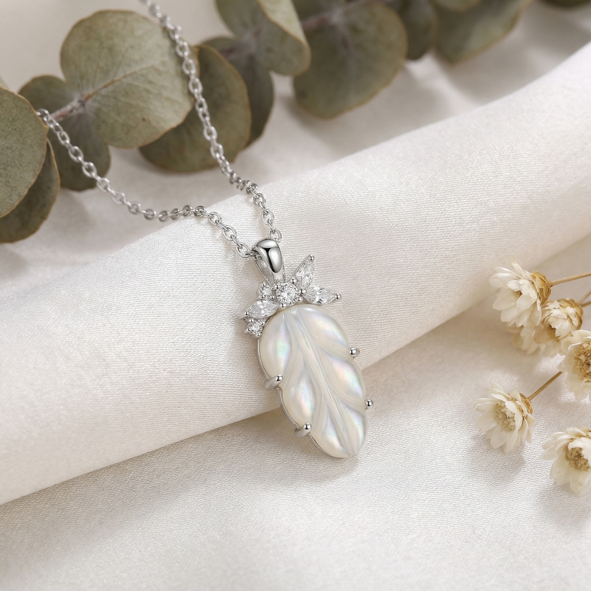 925 Sterling Silver Elegant Mother-of-Pearl Leaf Pendant Necklace with Sparkling Silver Accents