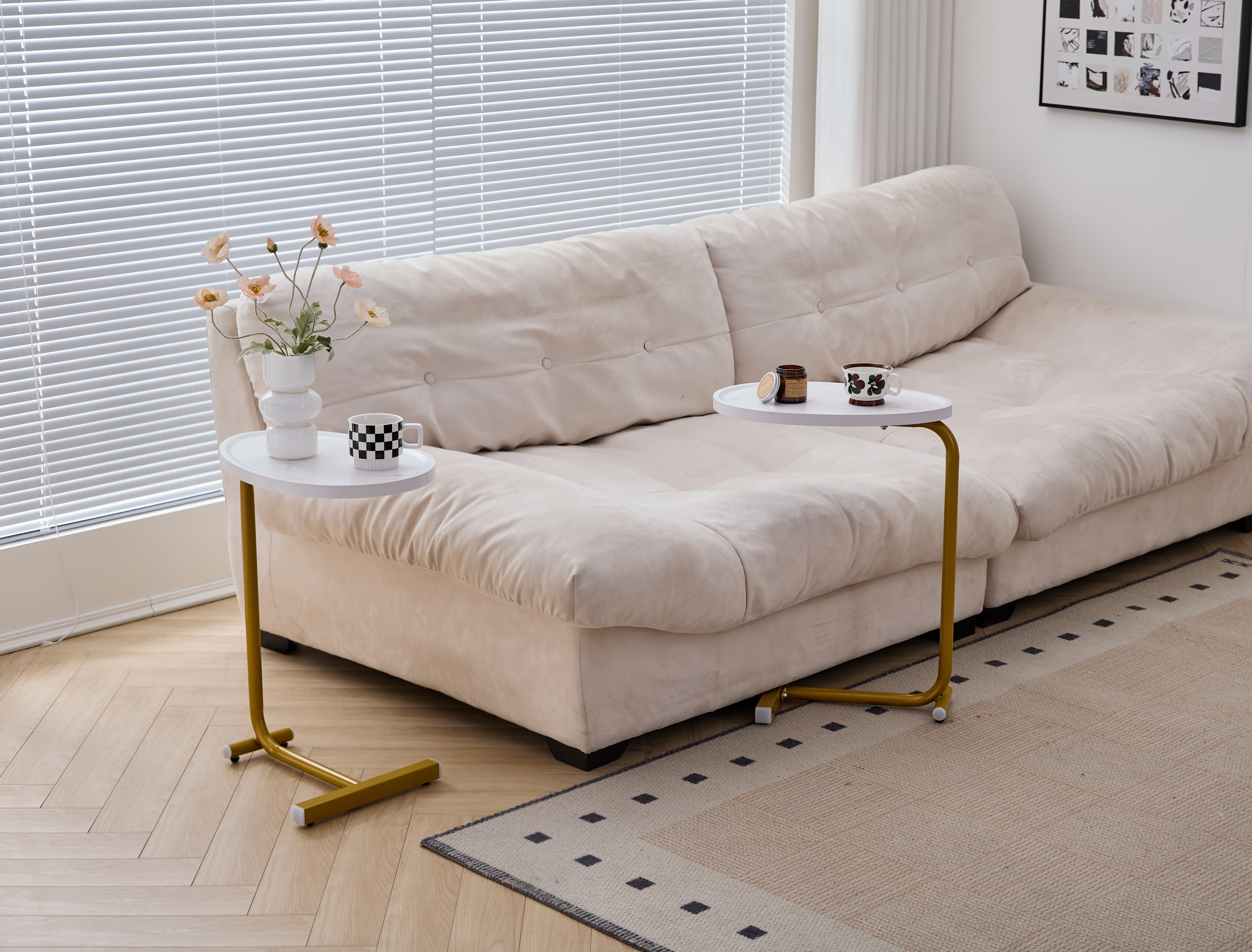 White C-shaped Side Table, Small Sofa Table For Cough, Bederoom