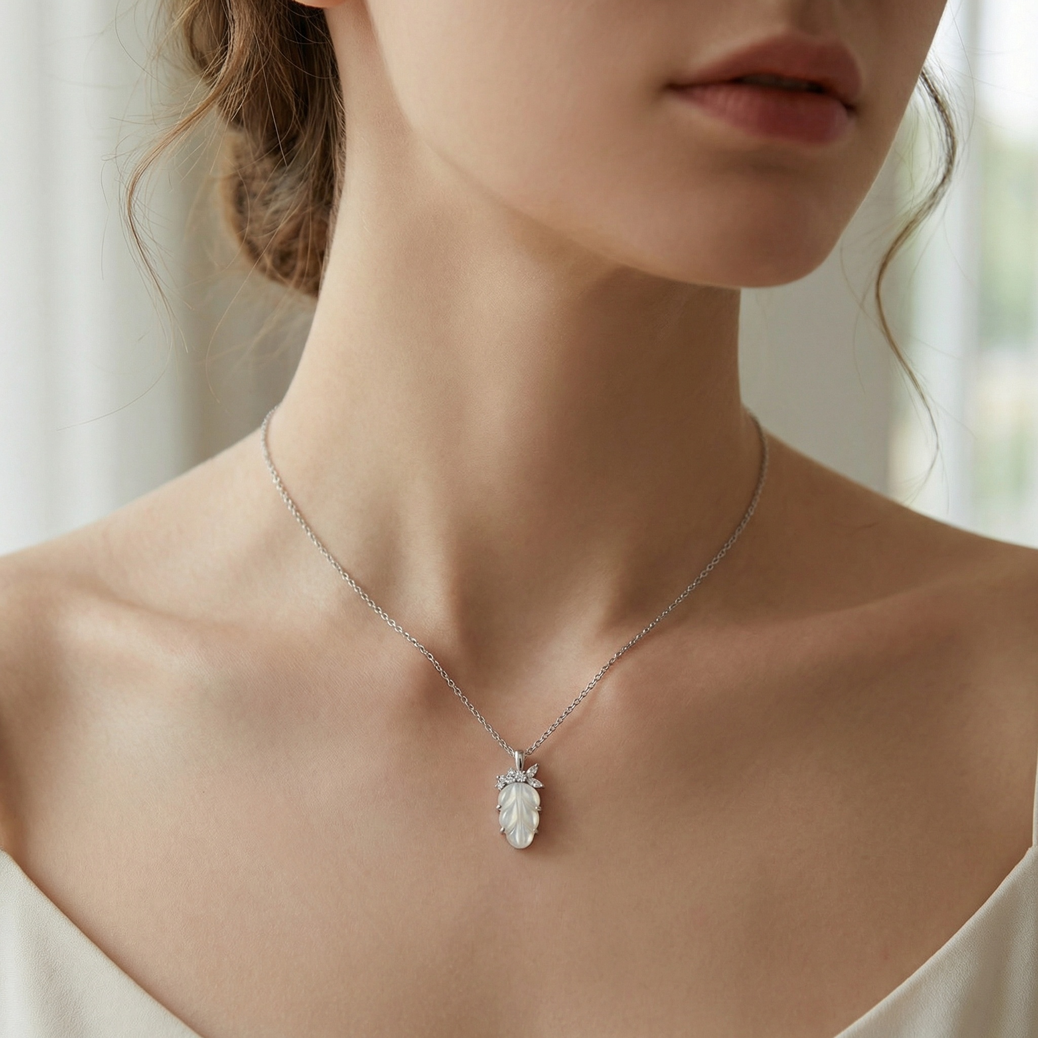 Sterling Silver Leaf Pendant Necklace