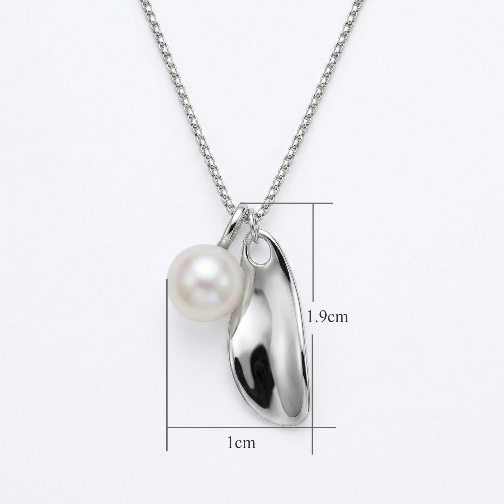 925 Sterling Silver Minimalist Silver Necklace Featuring a Luminous White Pearl and Sculptural Teardrop Pendant 