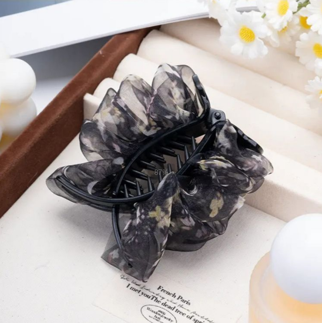Floral clip-Black floral-Mixed material-1 piece