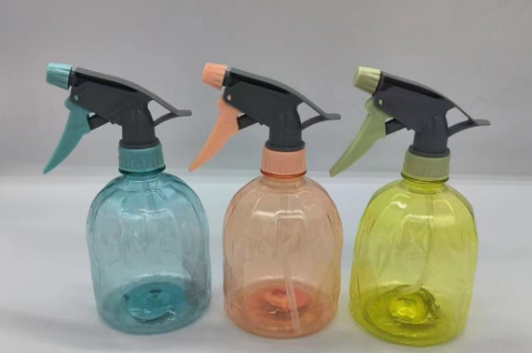 Spray can-Round spherical model-Random color-18 * 8.5cm-1 piece
