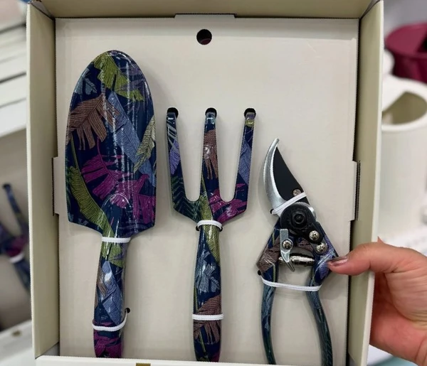 3-Piece Gardening Tool Set – Dark Palm Banana Tropical Blue – Includes Spade... 5