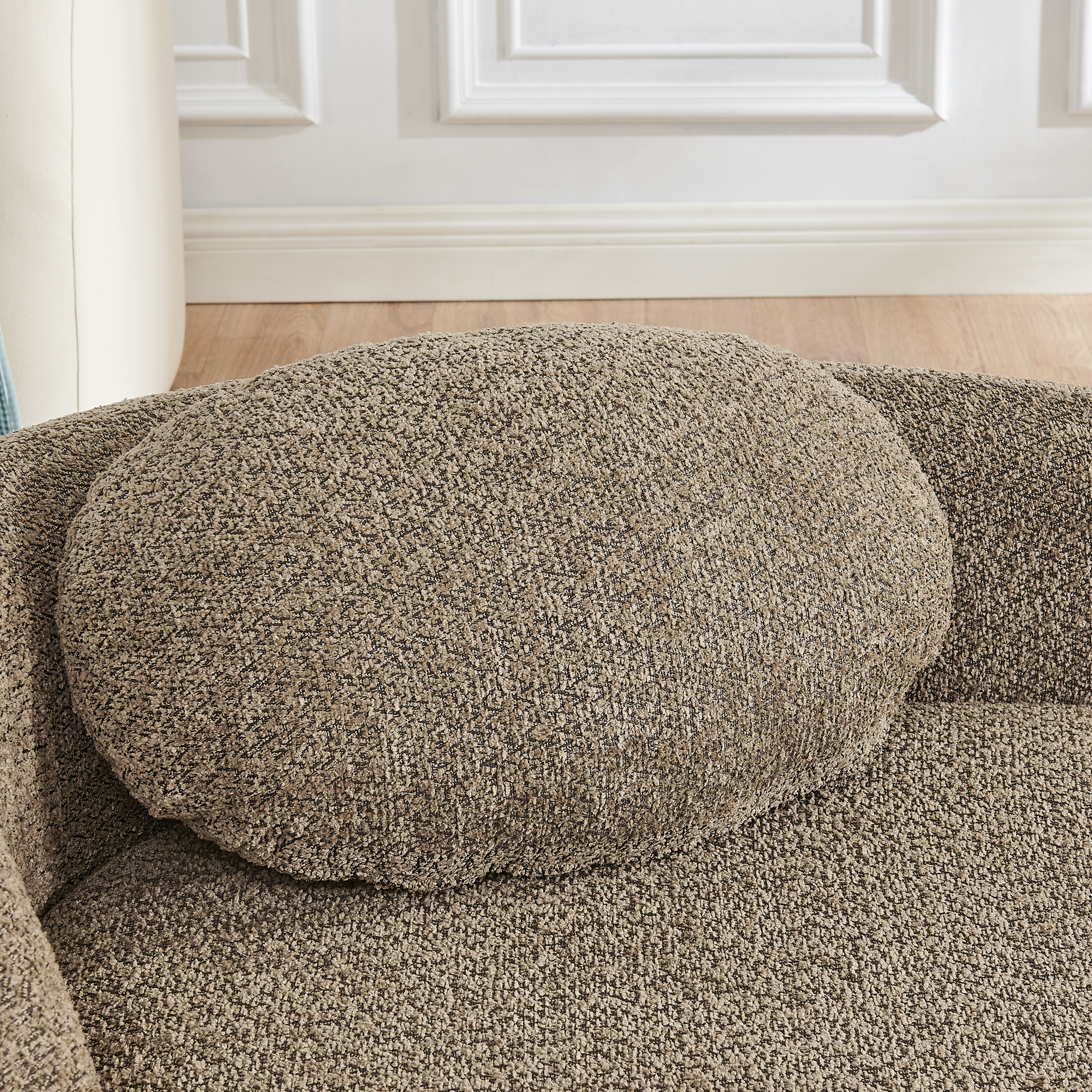 Modern Oval Single Lazy Sofa Chair With Integrated Backrest, Side Armrest And Pillow, Compact Space-Saving Lounge Chair For Living Room Bedroom-Brown