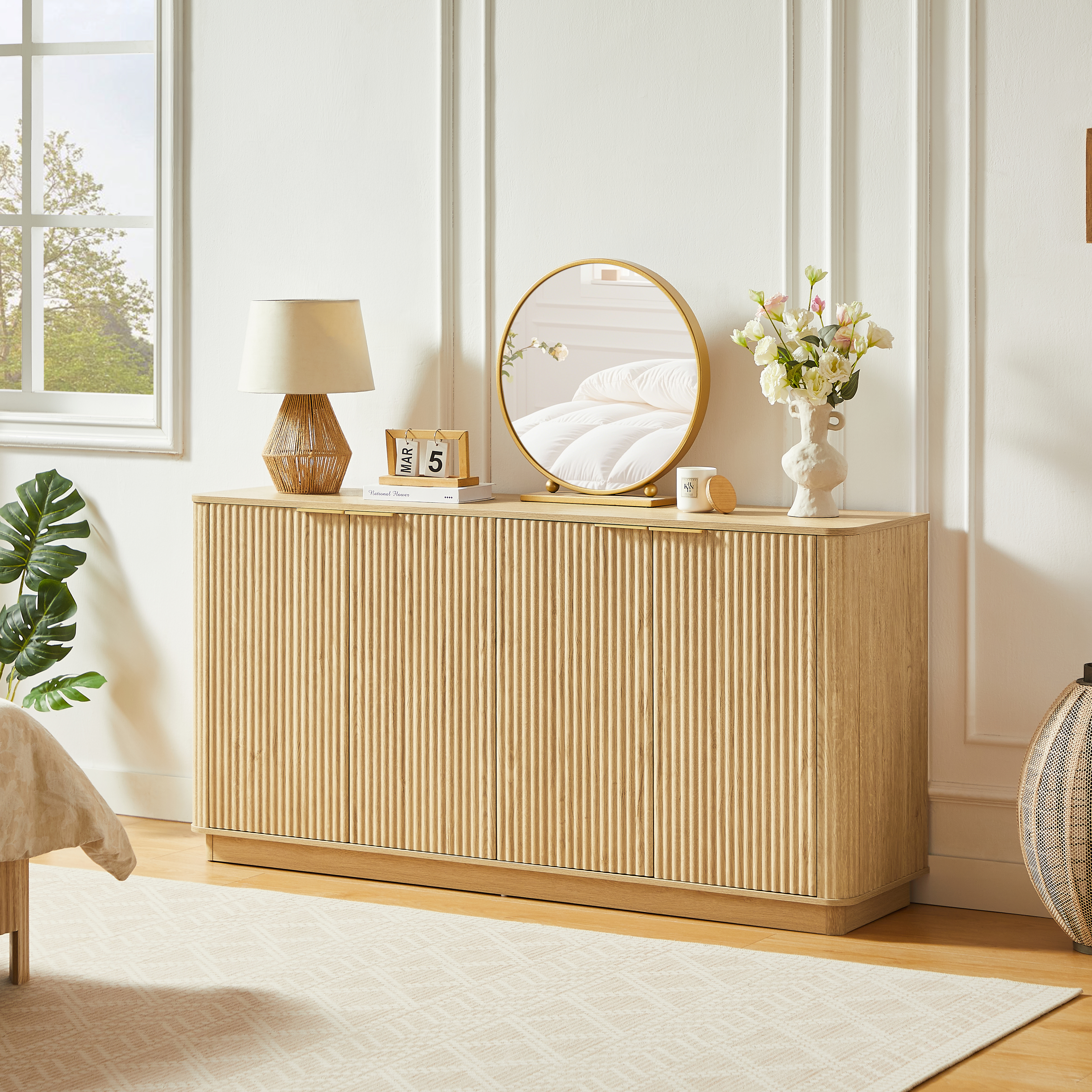 Oak Sideboard Buffet Cabinet, picture 4 of 5