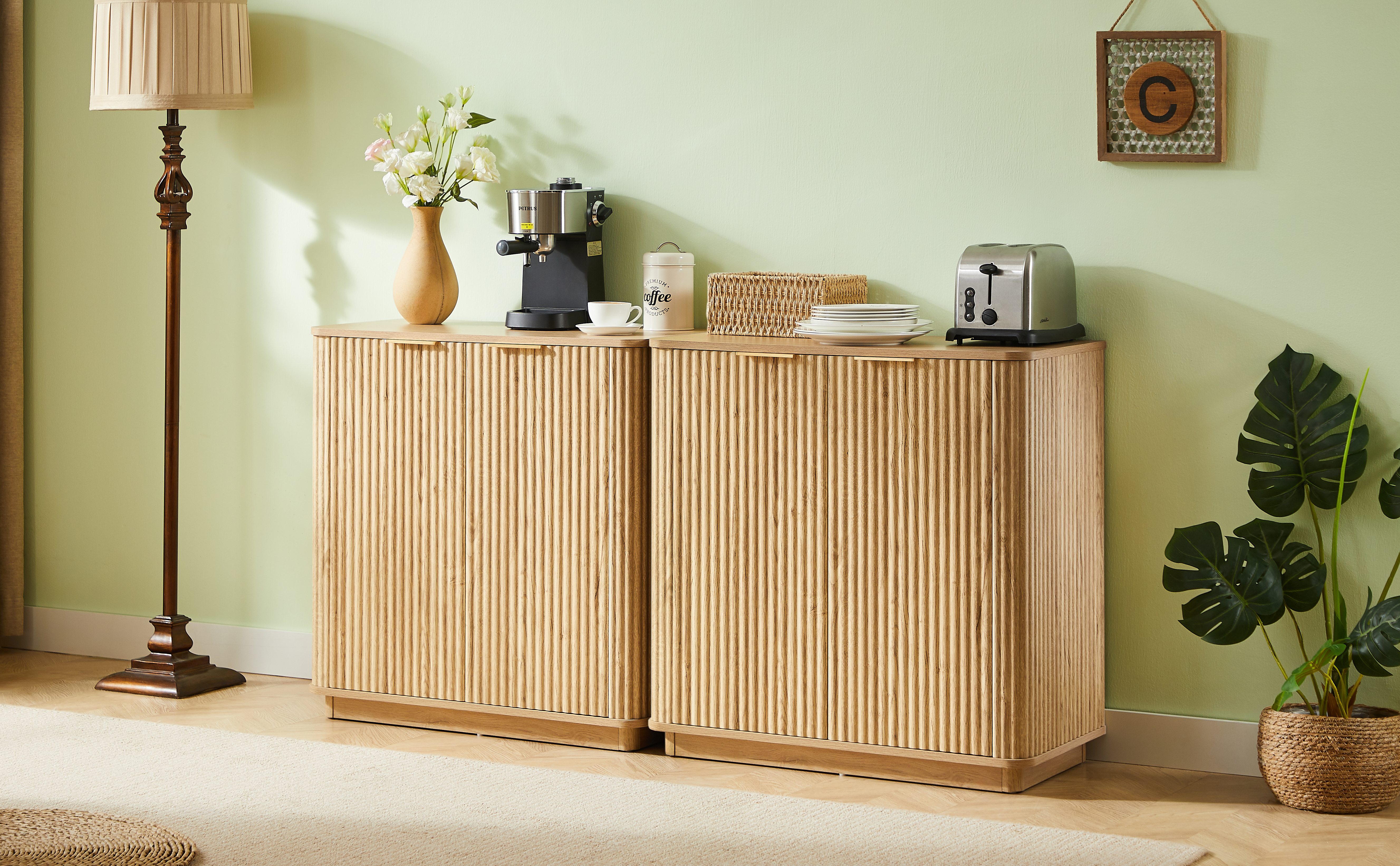 Oak Buffet Cabinet Sideboard, picture 1 of 5