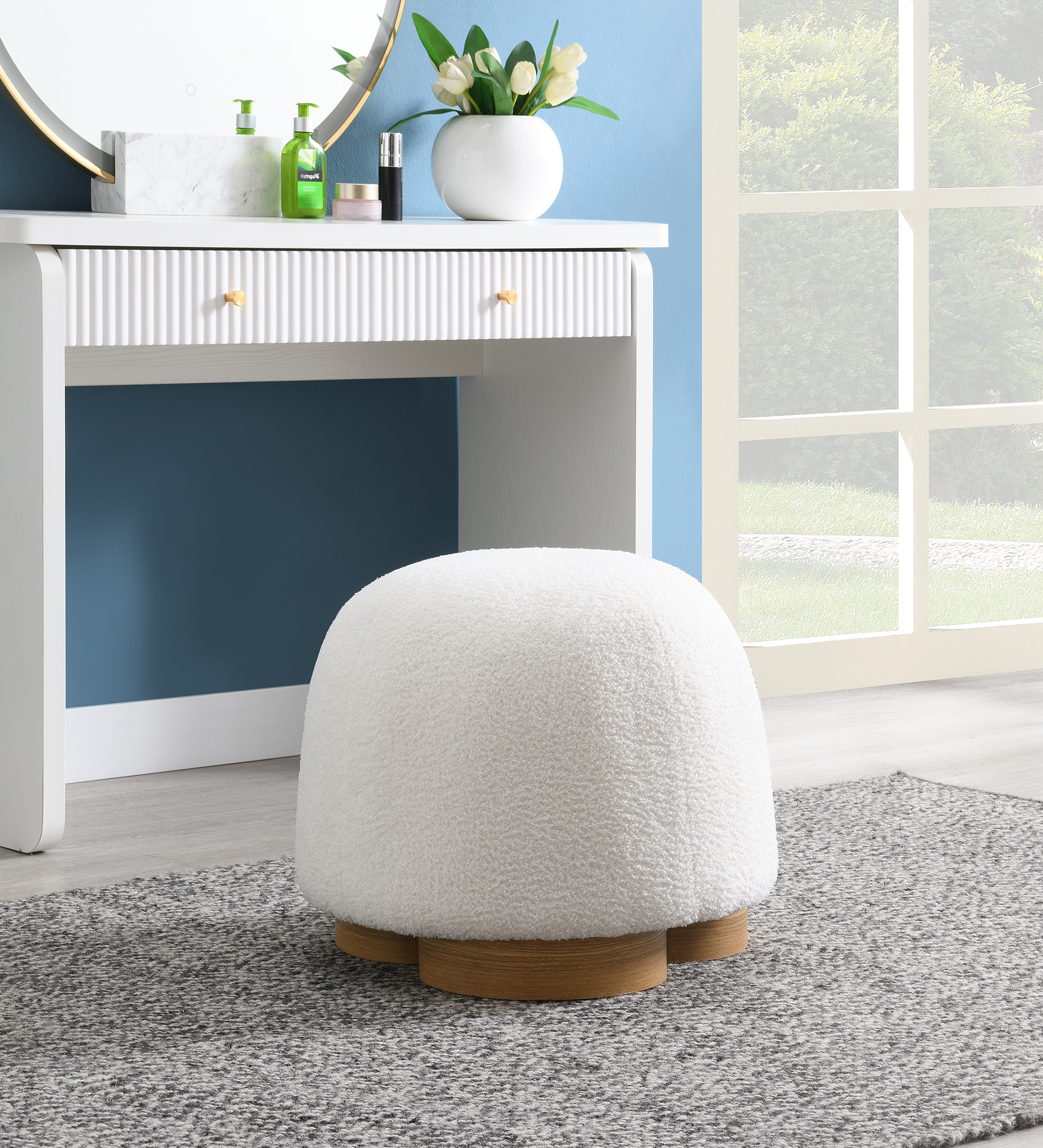 Fully Assembled Round Soft Teddy Fabric Upholstered Ottoman, Footstool With Soft Padded Seat, Fully Assembled Modern Sofa Couch Footrest, Extra Seating For Bedroom Entryway, White