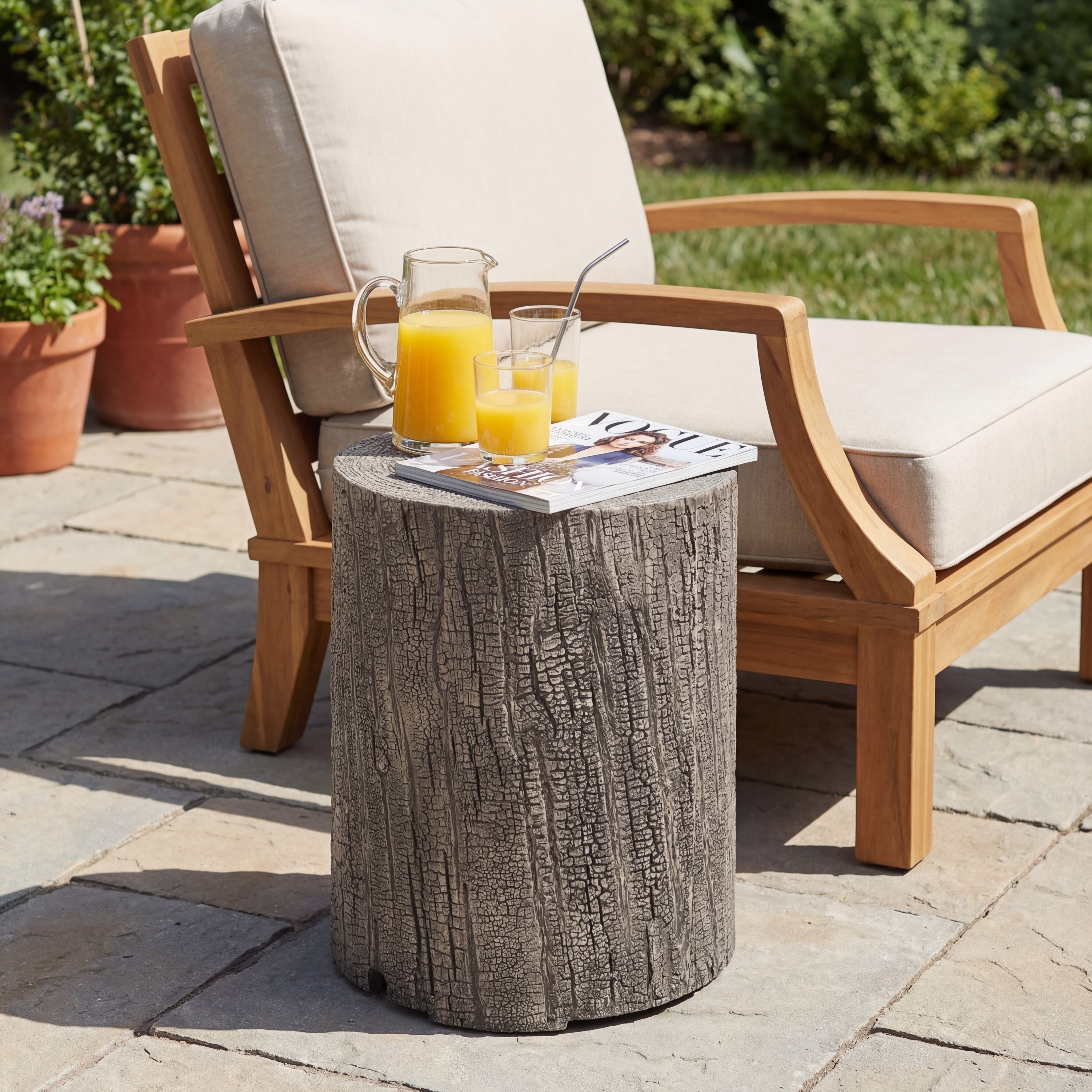 16x20 Inch MGO Tank Holder Side Table, Light Grey