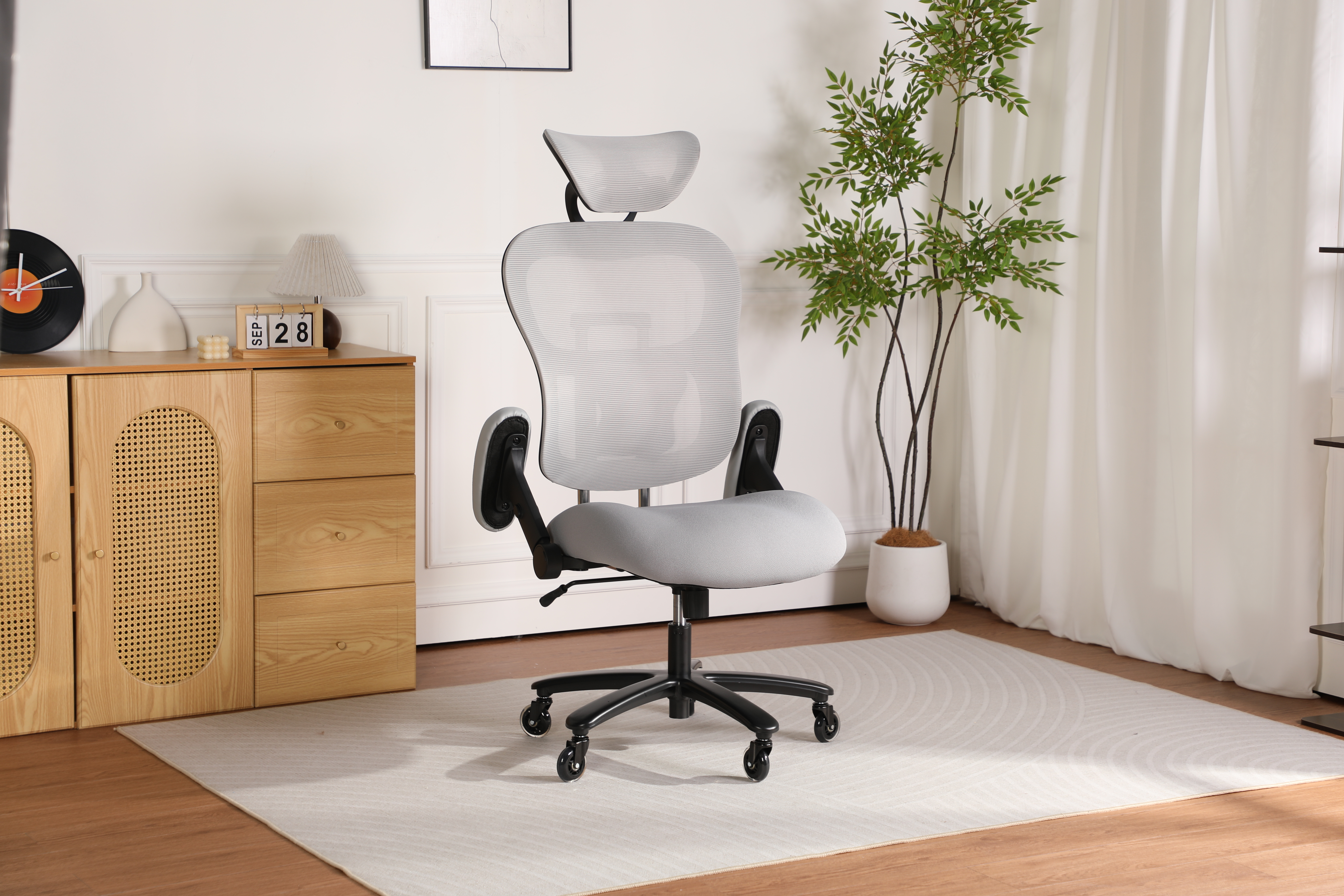 500LBS Big And Tall Office Chair Mesh Breathable,Gaming Chair With Adjustable Backrest Height & Headrest Angle & Adaptive Lumbar Lupport, Executive Computer Desk Chair With 2D Flip-Up Arms,Grey. 3