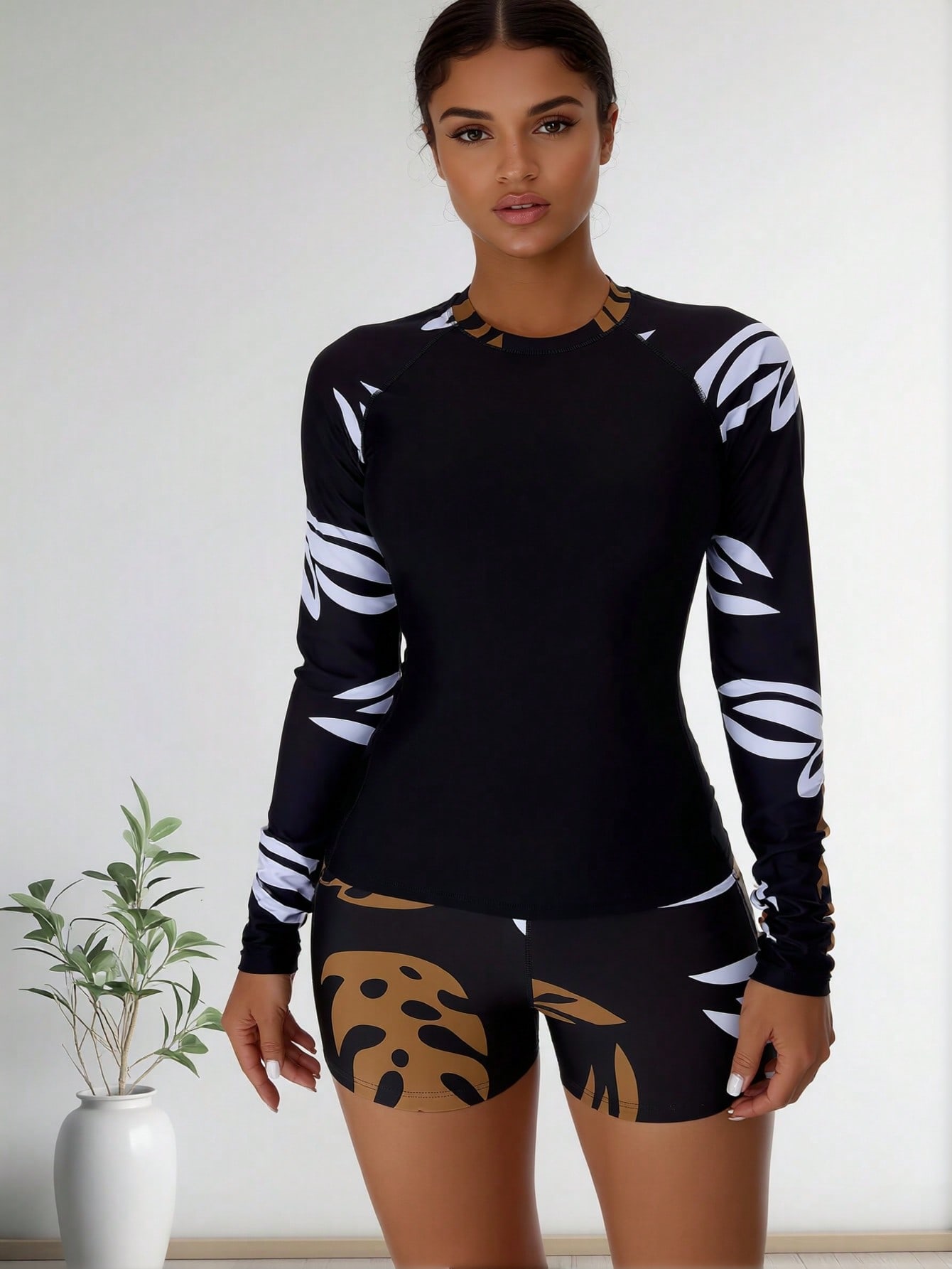 2026 New Abstract Leaf Print Long Sleeve Rash Guard Set, Two-Piece Swimwear With Boy Shorts — foto 2