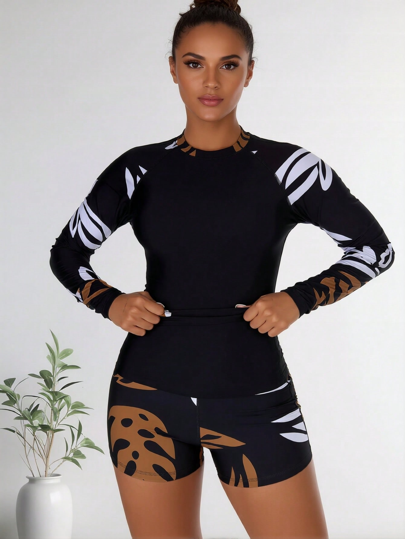 2026 New Abstract Leaf Print Long Sleeve Rash Guard Set, Two-Piece Swimwear With Boy Shorts