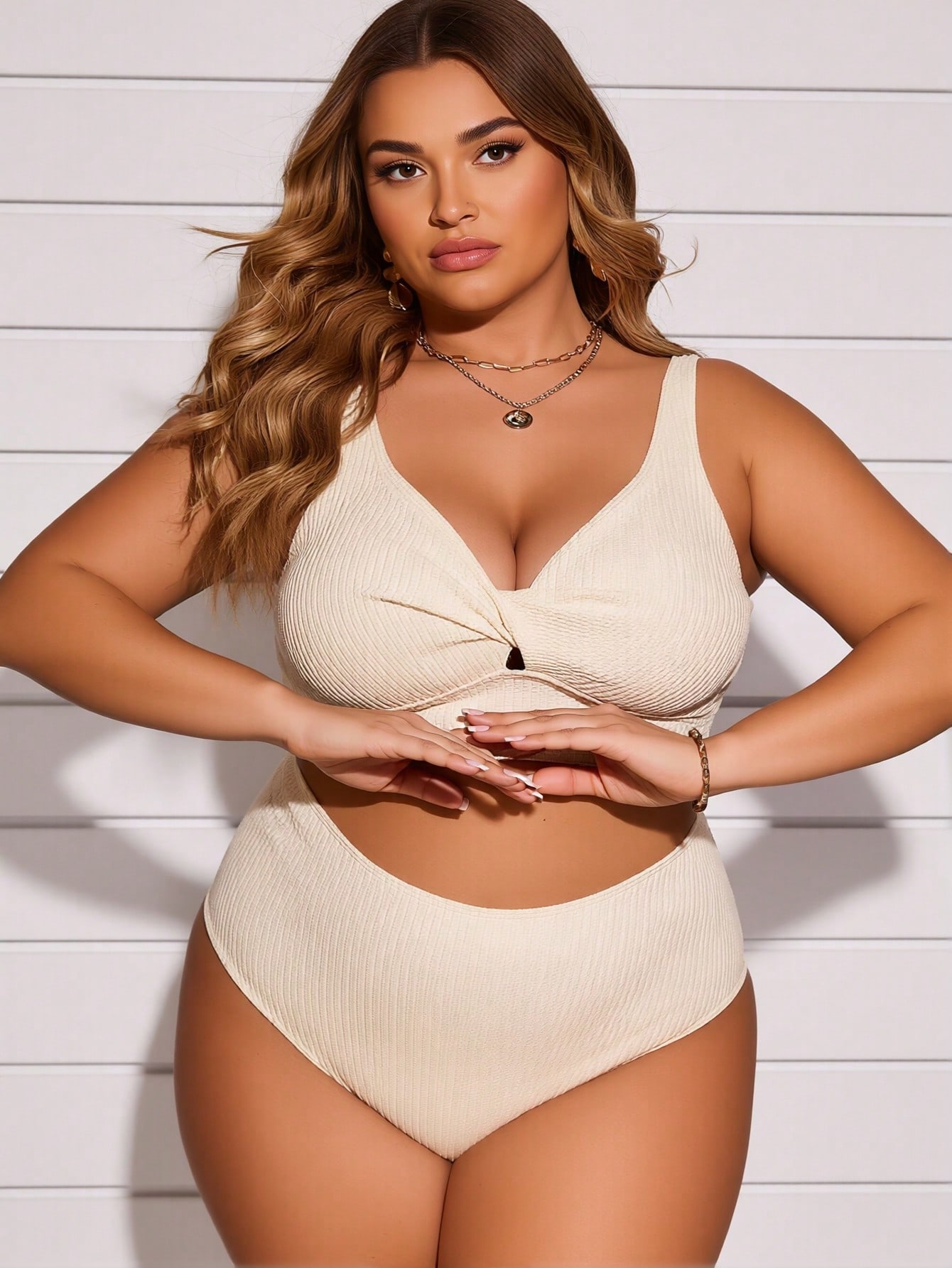 2026 Vacation Style Plus Size Bikini: Minimalist Cream Ribbed Design For A Chic And Comfortable Beach Look — foto 4