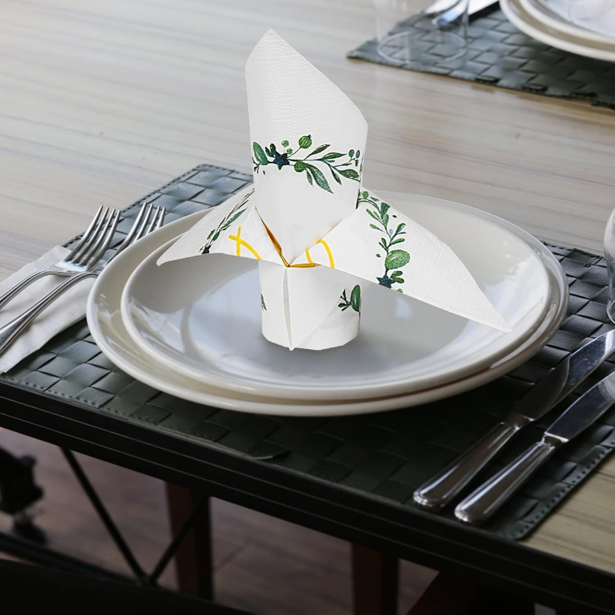 40 Napkins With Leaf And Fish Patterns In Green, Ideal For Garden Parties And Celebrations—party Supplies Set 3