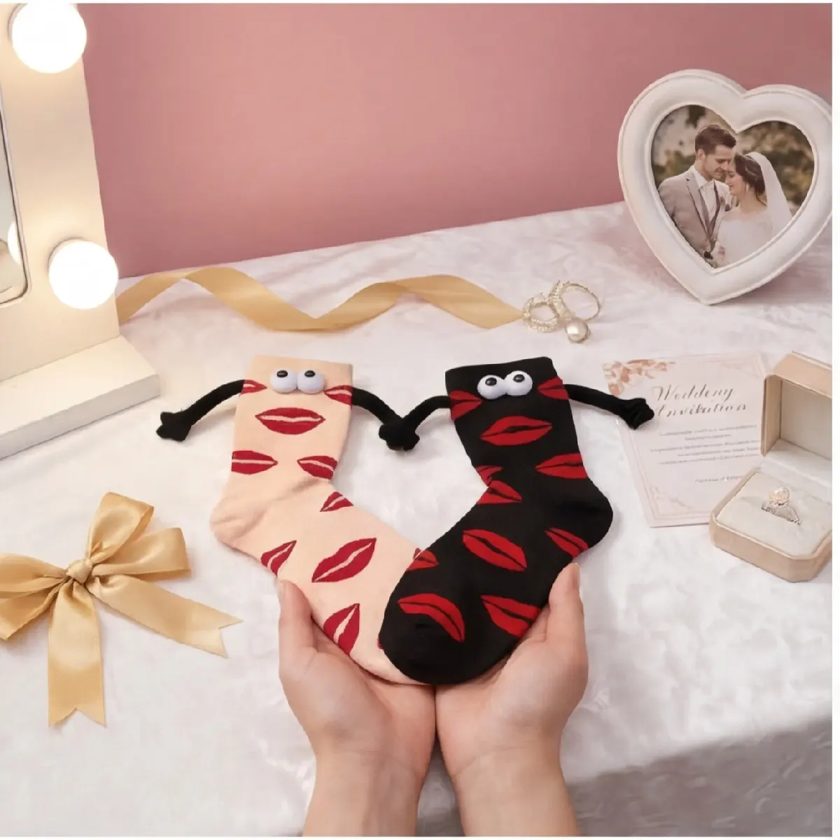 Lip Socks, ; Matching Socks